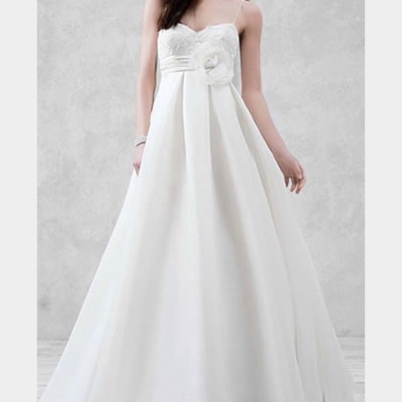 Spaghetti Strap Empire Waist Ball Gown 🎉 - Picture 2 of 3